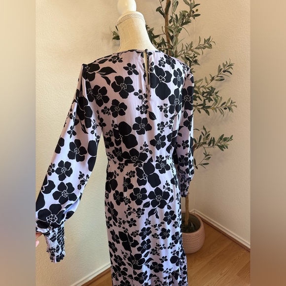 WHO WHAT WEAR LAVENDER BLACK FLORAL LONG SLEEVES MAXI DRESS size L worn once! - Picture 2 of 8